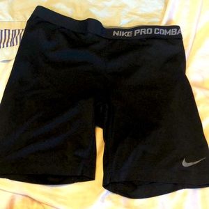 Nike women’s Dri-Fit Pro Combat size XL